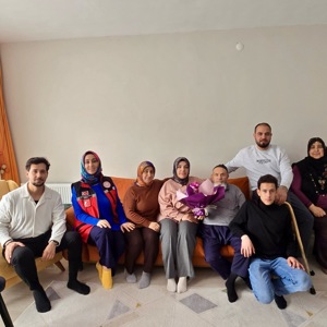 Şehidimiz Murat Ateş’in kıymetli babası Mahmut Ateş’in yeni yaşı vesilesiyle aile fertleriyle bir araya gelindi - fotoğraf 2