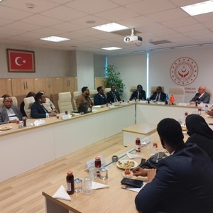 SOMALİ FEDERAL CUMHURİYETİ ÇALIŞMA VE SOSYAL İŞLER BAKANLIĞI HEYETİ GENEL MÜDÜRLÜĞÜMÜZÜ ZİYARET ETTİ - fotoğraf 2