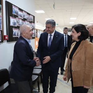 Yılbaşı Programları Kapsamında Yücel Huzurevi Ziyaret Edildi    - fotoğraf 3