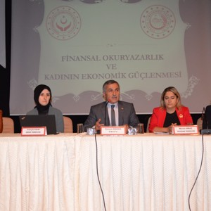 Finansal Okur Yazarlık ve Kadınların Ekonomik Güçlenmesi Konulu Panel Gerçekleştirildi - fotoğraf 5