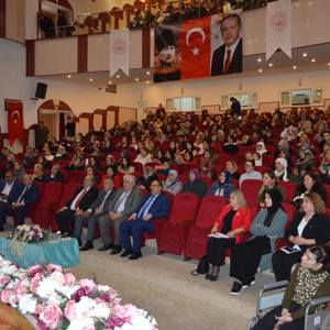 Finansal Okur Yazarlık ve Kadınların Ekonomik Güçlenmesi Konulu Panel Gerçekleştirildi - fotoğraf 2
