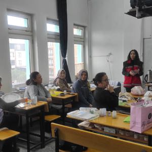 Demirci’de Kadına Yönelik Şiddetle Mücadele Eğitimi Düzenlendi - fotoğraf 1