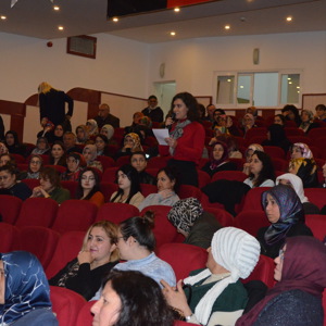 Finansal Okur Yazarlık ve Kadınların Ekonomik Güçlenmesi Konulu Panel Gerçekleştirildi - fotoğraf 11