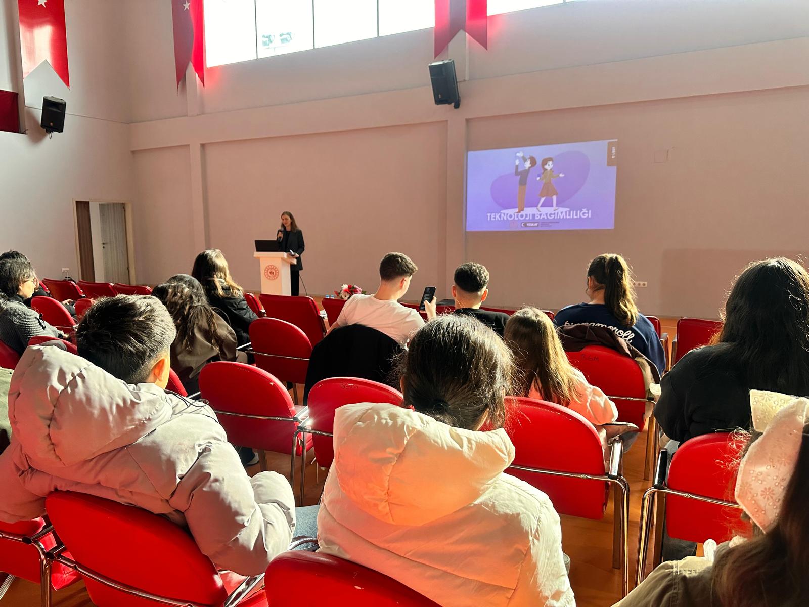 Bafra’da Çocuk Hakları Komitesi Üyeleri ve Ailelerine Yönelik Farkındalık Programı