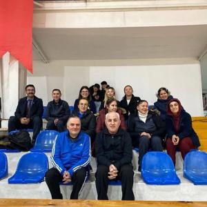 Oturarak Voleybol Turnuvası Düzenlenmiştir. - fotoğraf 4