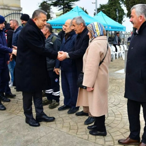Sayın Valimiz Tahir Şahin, Sülüklü Asri Mezarlığı’nda Bulunan Şehitliği Ziyaret Ederek Aziz Şehitlerimiz İçin Dua Etti. - fotoğraf 6