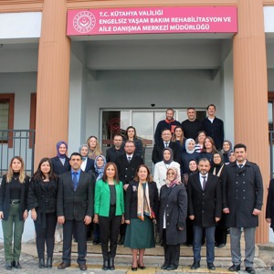 Bakan Yardımcımız Sayın Sevim Sayım Madak Engelsiz Yaşam Merkezini Ziyaret Etti - fotoğraf 3