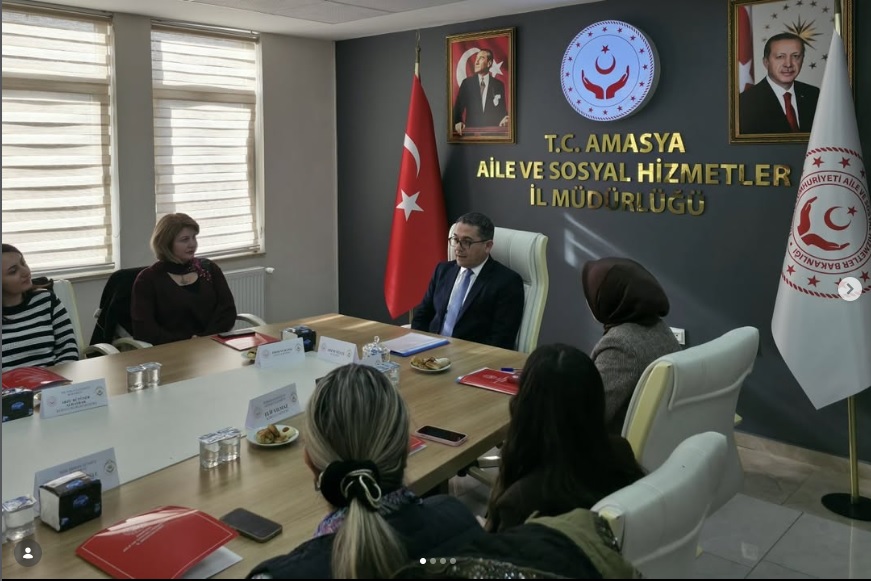 İl Müdürümüz Sayın Adem YÜCEL, ilimizde faaliyet gösteren Kreş ve Gündüz Bakımevi yöneticileriyle bir araya geldi.