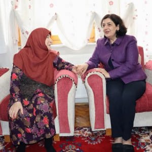 Süreyya Yavuz Hanımefendiden Şehit Ailesine Veda Ziyareti - fotoğraf 3