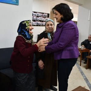 Süreyya Yavuz Hanımefendiden Yücel Huzurevine Veda Ziyareti - fotoğraf 7