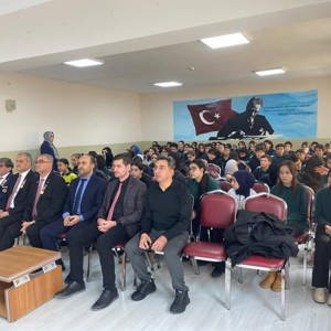 Vatan Ve Kahramanlık Buluşmaları Programı Kapsamında Değerli Öğrencilerimiz İle Gazilerimiz Bir Araya Geldi - fotoğraf 3