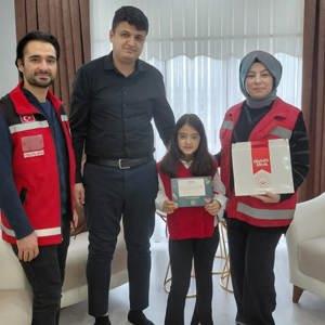 Şehit ve Gazi Emanetlerimizin İlk Karne Sevincini Paylaştık - fotoğraf 3