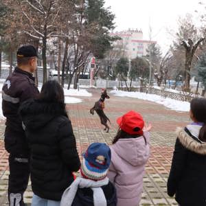  Çocuklarımıza Yönelik Kahvaltı ve Güvenlik Farkındalığı Etkinliği - fotoğraf 1