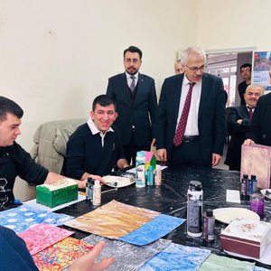 Vali Yardımcımız Adnan TÜRKDAMAR’dan İstikbal Rehabilitasyon ve Aile Danışma Merkezine Ziyaret - fotoğraf 2