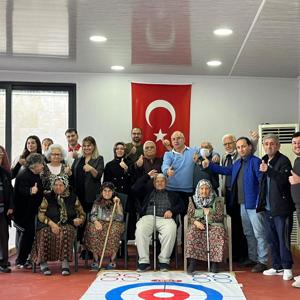 “Floor Curling” Sporu Müdürlüğümüze Bağlı Olarak Hizmet Veren Resmi Huzurevlerimizde Tanıtıldı - fotoğraf 4