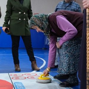 “Floor Curling” Sporu Müdürlüğümüze Bağlı Olarak Hizmet Veren Resmi Huzurevlerimizde Tanıtıldı - fotoğraf 2
