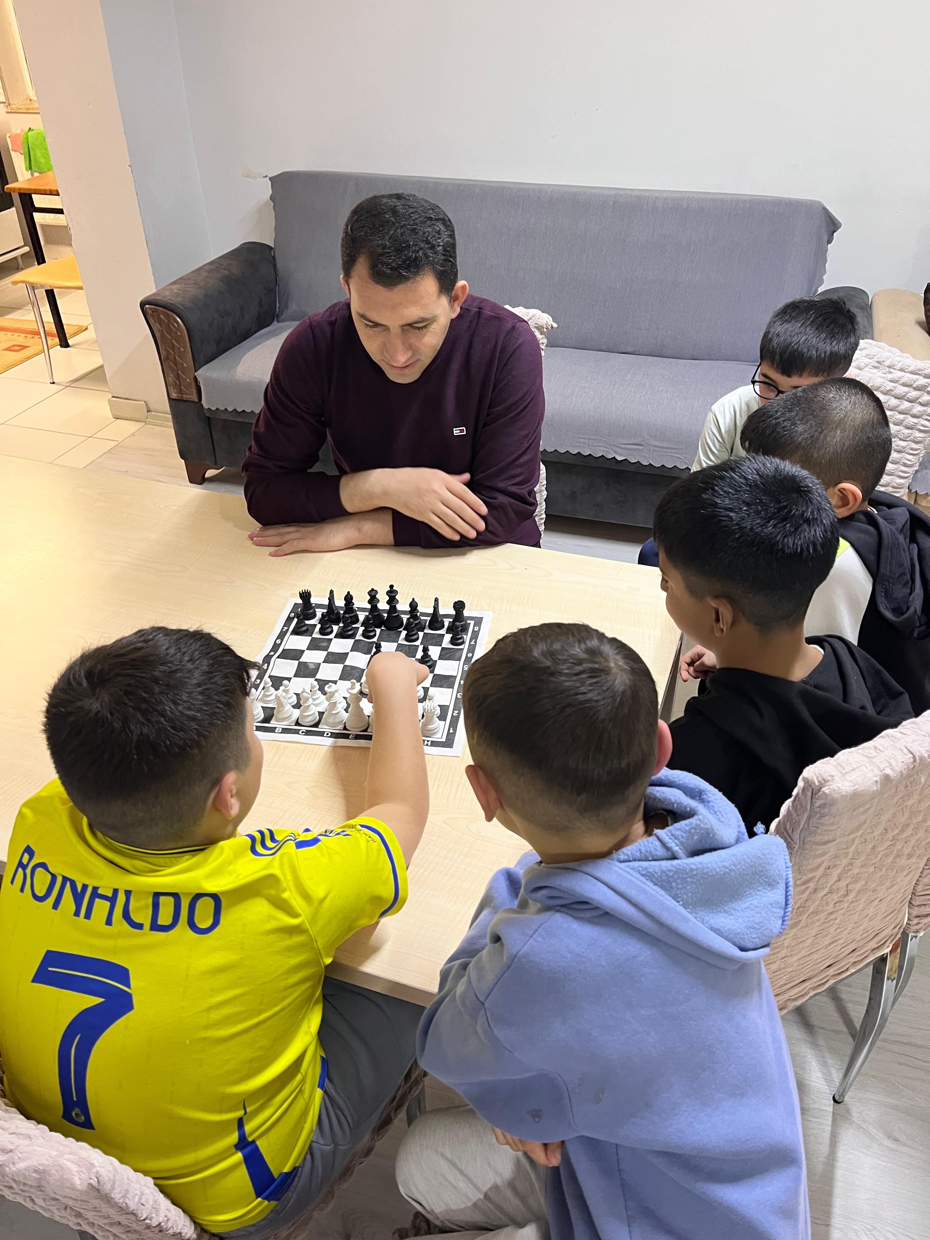 Çocuk Evleri Sitesine Ziyaret