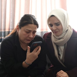 Bakanımız Göktaş’tan İstanbul'da öldürülen Atlas Çağlayan'ın ailesine taziye ziyareti - fotoğraf 3