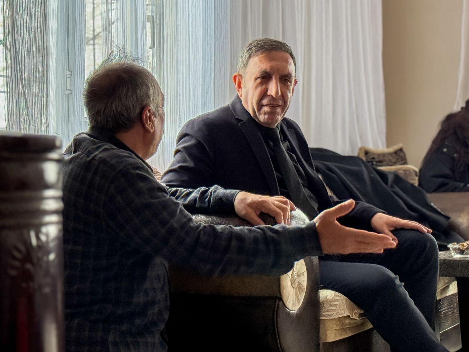 İl Müdürümüz Aydın Polat,  Silvan ilçemizde Sosyal Hizmet Merkezimizden hizmet alan vatandaşlarımızı hanelerinde ziyaret etti.