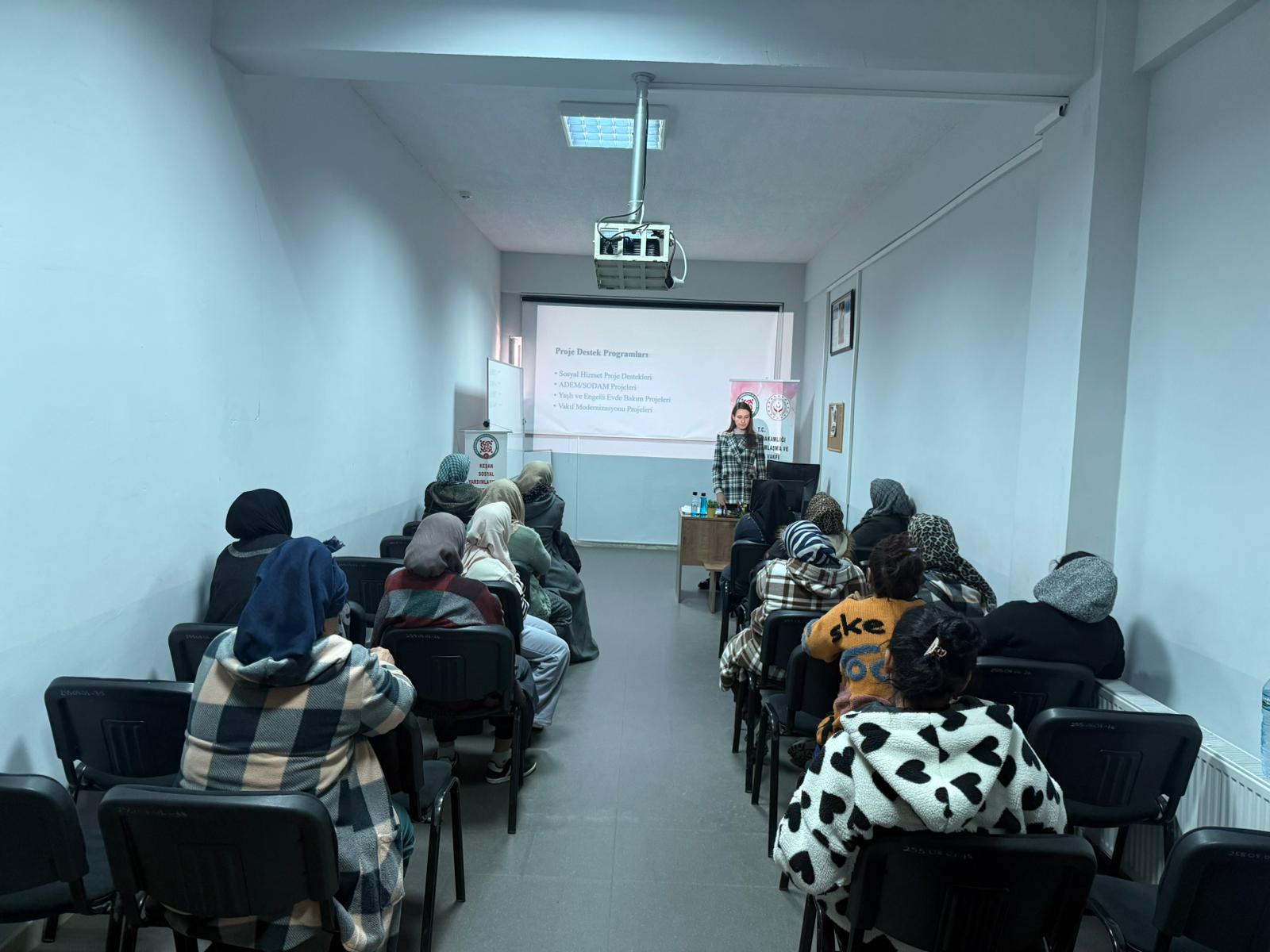  Aile Bütçesi ve Kaynak Yönetimi Konusunda Eğitim  Düzenlendi.