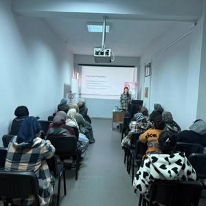  Aile Bütçesi ve Kaynak Yönetimi Konusunda Eğitim  Düzenlendi. - fotoğraf 1