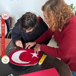 📍 Bayrağa Saygı - fotoğraf 1