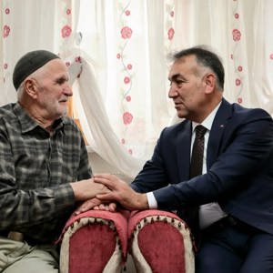 Valimiz Sayın Oktay Çağatay İlk Ziyaretini Aziz Şehidimiz Nuri Özcanın Kıymetli Ailesine Gerçekleştirdi - fotoğraf 10