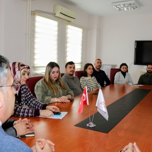 İl Müdürümüz Vefa Akdoğan başkanlığında, Sosyal Hizmet Merkezi Müdürlüğü personelimizin katılımıyla istişare ve değerlendirme toplantısı gerçekleştirildi - fotoğraf 3