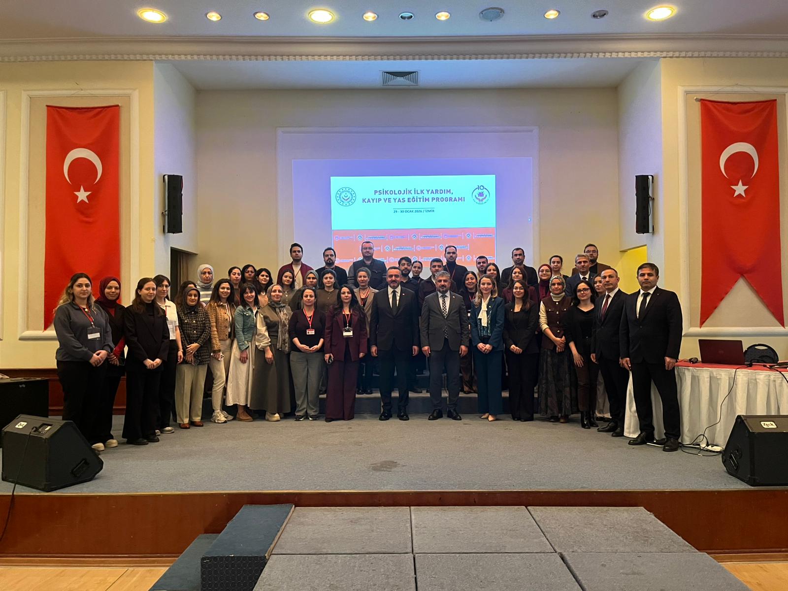 Psikolojik İlk Yardım, Kayıp ve Yas Temel Eğitimi İzmir’de Gerçekleştirildi