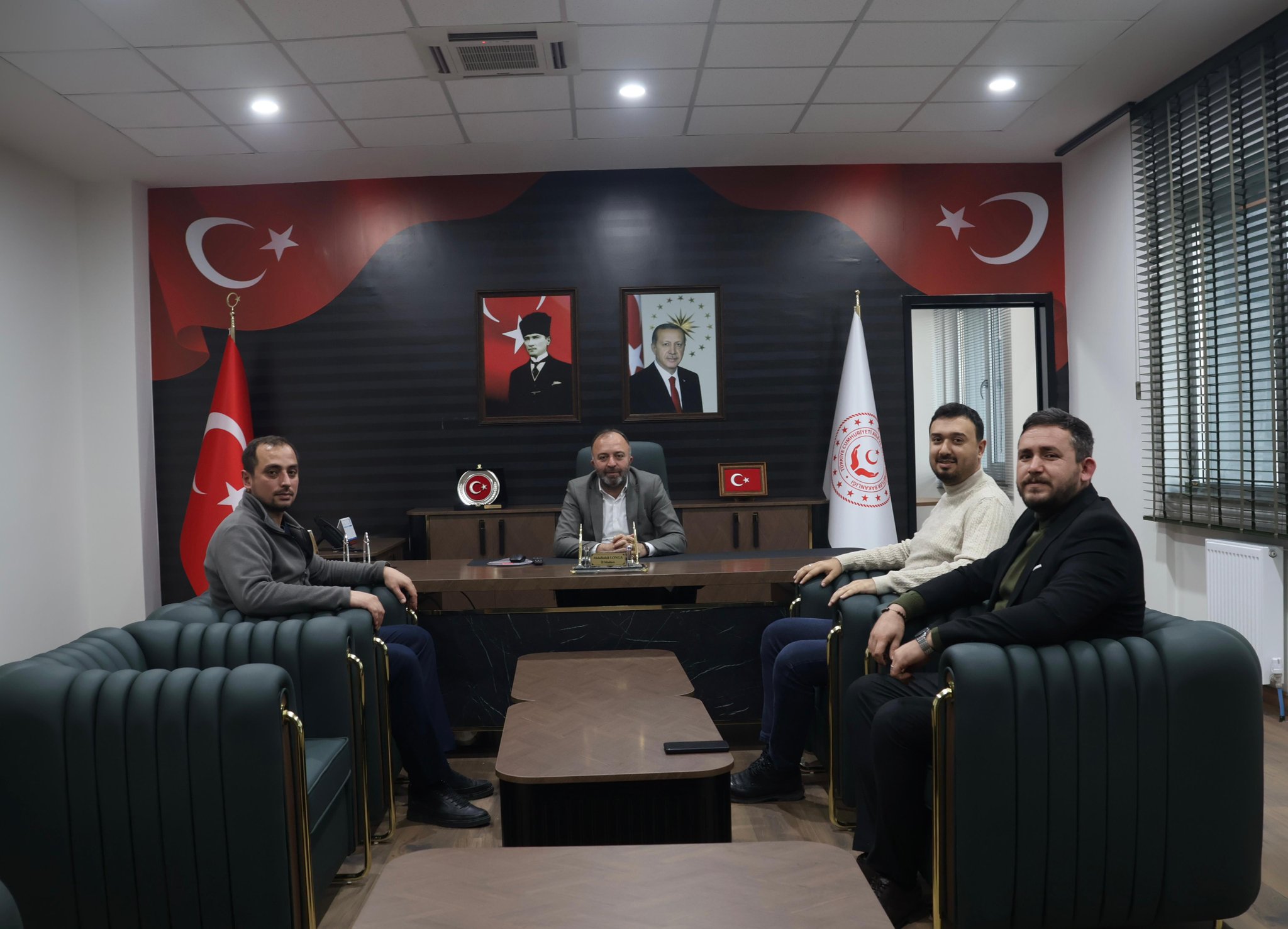 Türkiye Gençlik Vakfı (TÜGVA) Çankırı İl Başkanı Sn. Batuhan DİNLEMEZ ve beraberindeki heyet ile birlikte İl Müdürümüz Sn. Abdulhaluk LONGA’yı ziyarette bulundular.