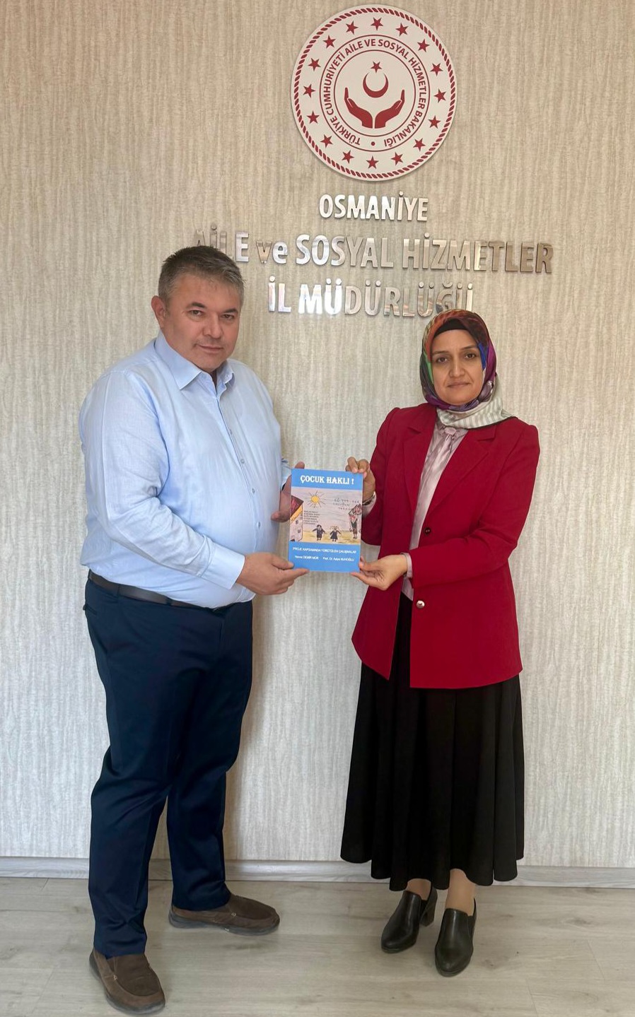 “Çocuk Haklı” Projesi Kitapçığı İl Müdürümüze Takdim Edildi