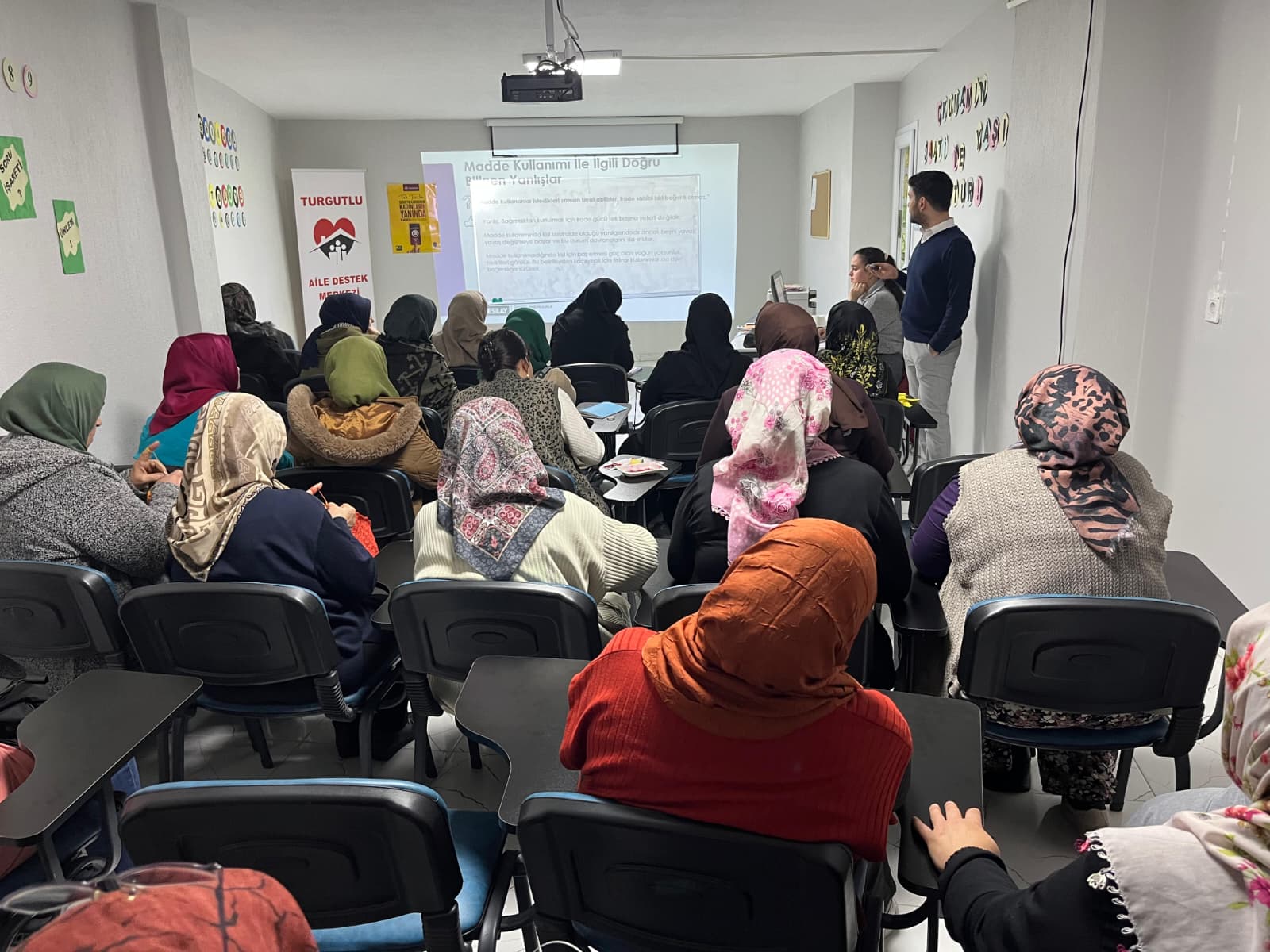 Turgutlu’da “Madde Bağımlılığı ile Mücadele” Semineri Düzenlendi
