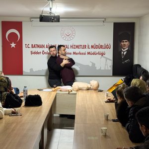 “İlk Yardım ve Acil Müdahale Eğitimi”  - fotoğraf 2