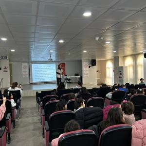 Çocuklarımıza Yönelik Sağlıklı Beslenme ve Ağız-Diş Sağlığı Eğitimleri Gerçekleştirildi - fotoğraf 9