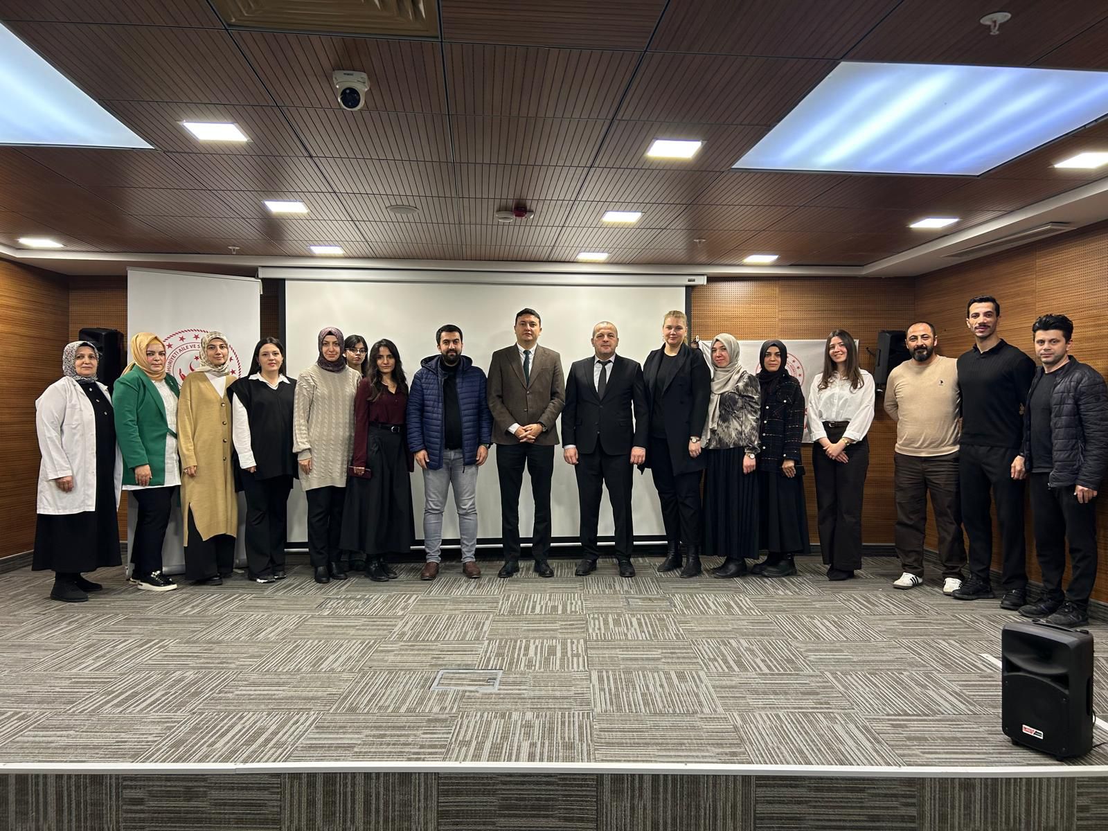 Pamukova Kaymakamı Sayın Gürsel TEMURCİ, İl Müdürlüğümüze bağlı Geyve Sosyal Hizmet Merkezi Müdürlüğünü ziyaret etti.