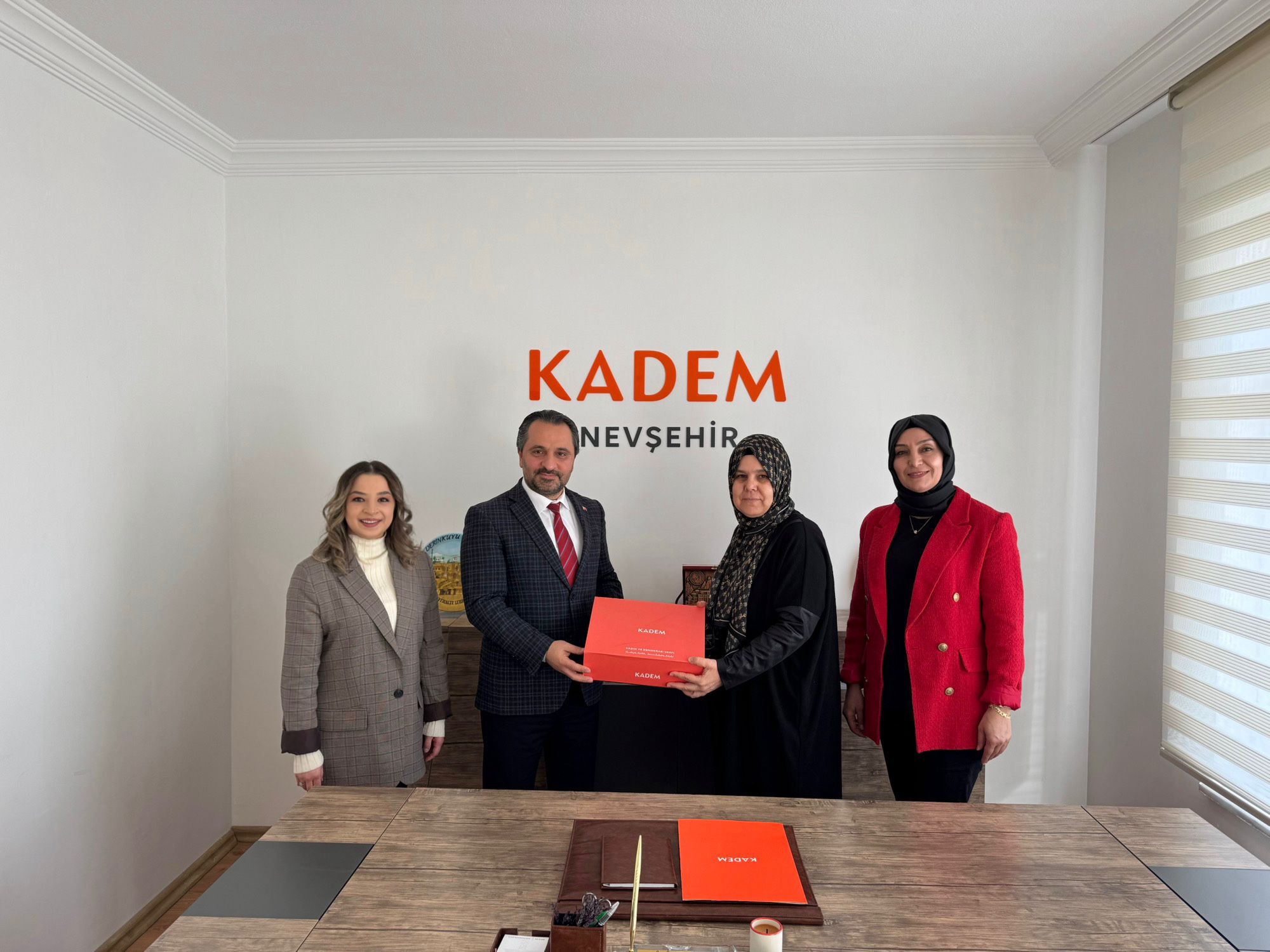 İl Müdürümüz Sayın Mahmut Selçuk, KADEM Nevşehir Temsilciliğini ziyaret etti.
