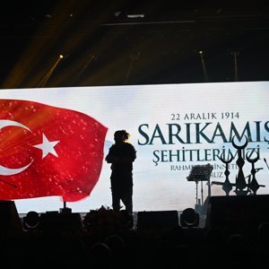 “Medd-Up” Sahne Gösterisi ile Şehit Yakınları, Gaziler ve Gençlerle Buluşma - fotoğraf 4