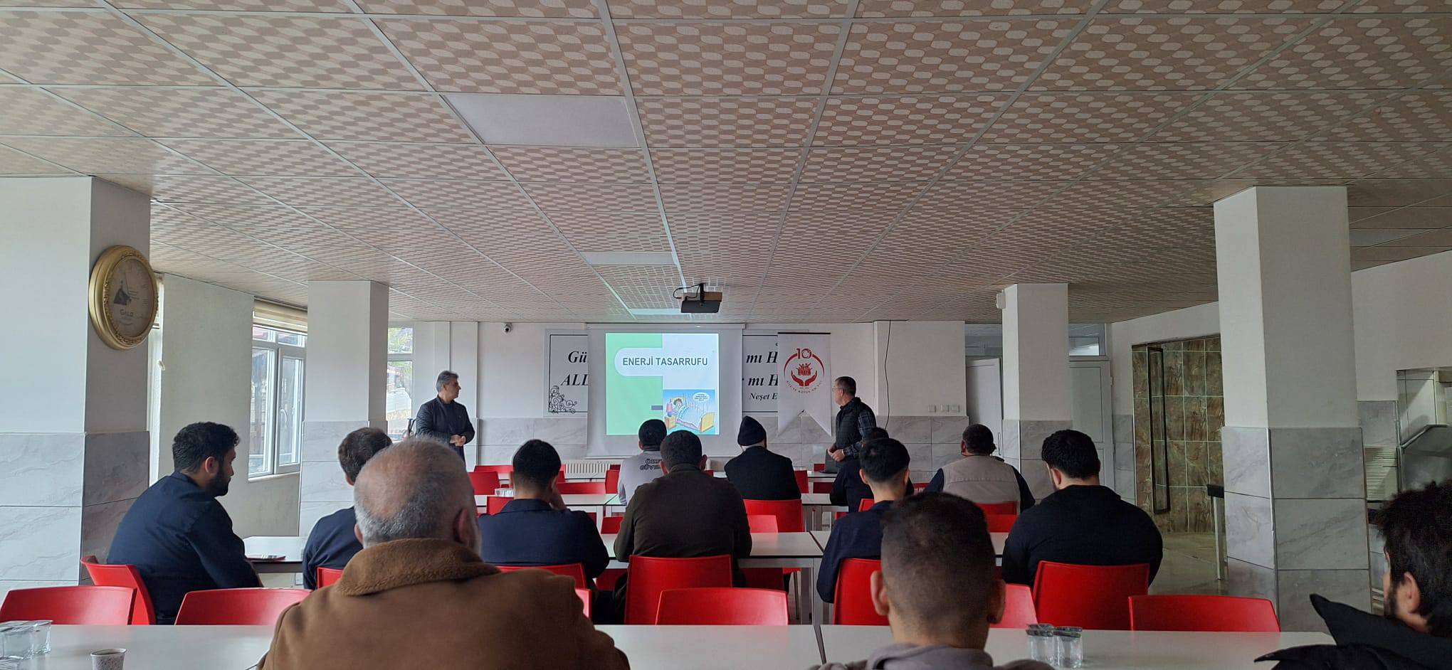 ''Enerji Tasarrufu" konulu eğitim verildi