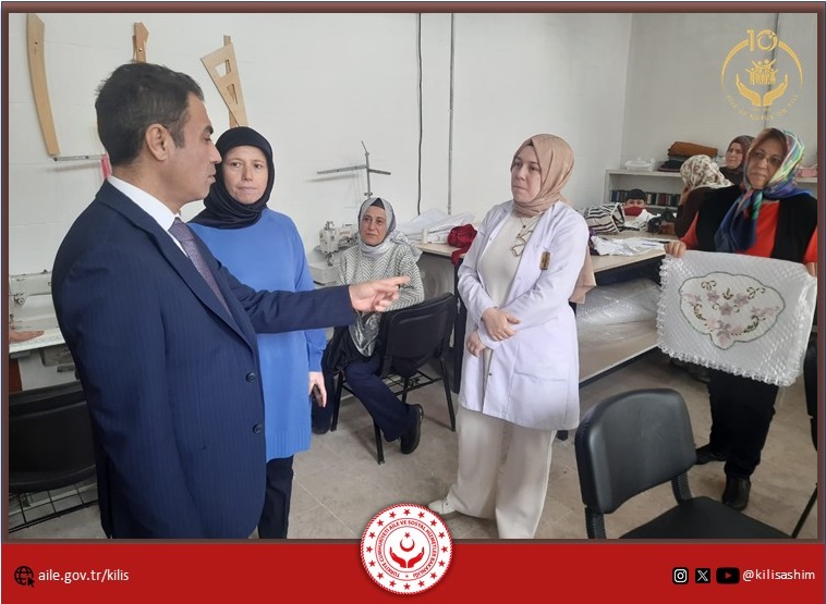 İl Müdürümüz M. Ferdi BOZKURT ve İl Müdür Yardımcısı Ali ÇELİK Müdürlüğümüze bağlı hizmet vermekte olan İslambey ÇATOM (Çok Amaçlı Toplum Merkezi)'u ziyaret edip çalışmaları hakkında bilgi aldılar.