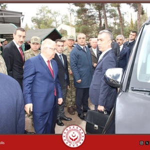 Kıbrıs Gazisi Ali ÇELİK'in cenazesine Milli Savunma Bakanı Sayın Yaşar GÜLER, Valimiz Sayın Ömer KALAYLI ve İl Müdürümüz Müslüm Ferdi BOZKURT ile katıldık. Acılı aileye baş sağlığı diliyoruz. - fotoğraf 3