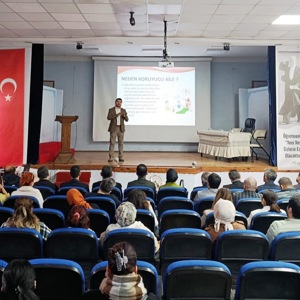 Cide İlçemizde ‘Gönül Elçiliği ve Koruyucu Aile Tanıtımı’ Gerçekleştirildi - fotoğraf 1