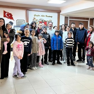 👩‍🎨🎨 Sanatla Gülen Yüzler, Mutlu Çocuklar Projesi Tamamlandı  - fotoğraf 2