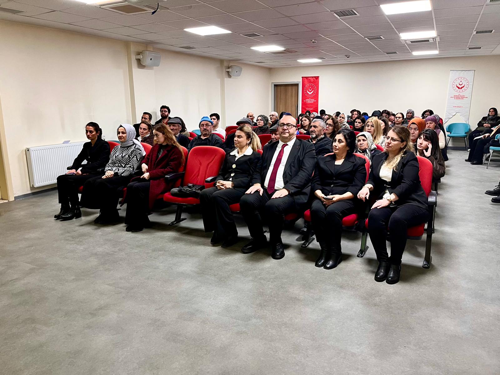 Program Kapsamında “Gıda Etiketi Okuryazarlığı, Katkı Maddeleri ve İçindekiler” Konulu Etkinlik Gerçekleştirildi.