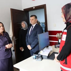 Aile Ve Sosyal Hizmetler Bakan Yardımcımız Sayın Dr. Sevim Sayım Madak İl Müdürlüğümüzü Ve Sosyal Hizmet Merkezimizi Ziyaret Etti - fotoğraf 8