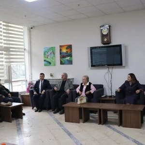 Aile Ve Sosyal Hizmetler Bakan Yardımcımız Sayın Dr. Sevim Sayım Madak Yücel Huzurevimizi Ziyaret Etti - fotoğraf 1