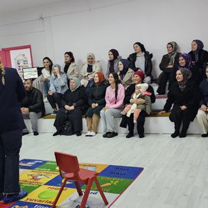 Hürriyet Anaokulu velilerine Aile Eğitim Programı kapsamında “Mahremiyet Bilinci" konulu eğitim - fotoğraf 2