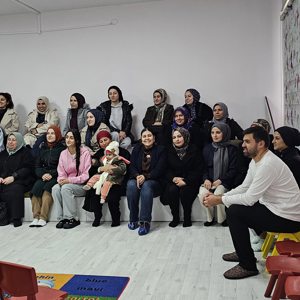 Hürriyet Anaokulu velilerine Aile Eğitim Programı kapsamında “Mahremiyet Bilinci" konulu eğitim - fotoğraf 1