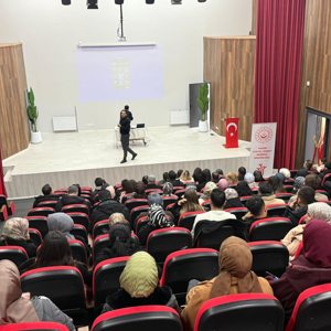  Aile Eğitim Programı ve Çocuk alanında eğitim - fotoğraf 1