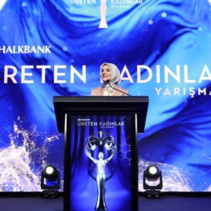 Aile ve Sosyal Hizmetler Bakanımız Göktaş, "Halkbank Üreten Kadınlar Yarışması Ödül Töreni"nde konuştu - fotoğraf 1