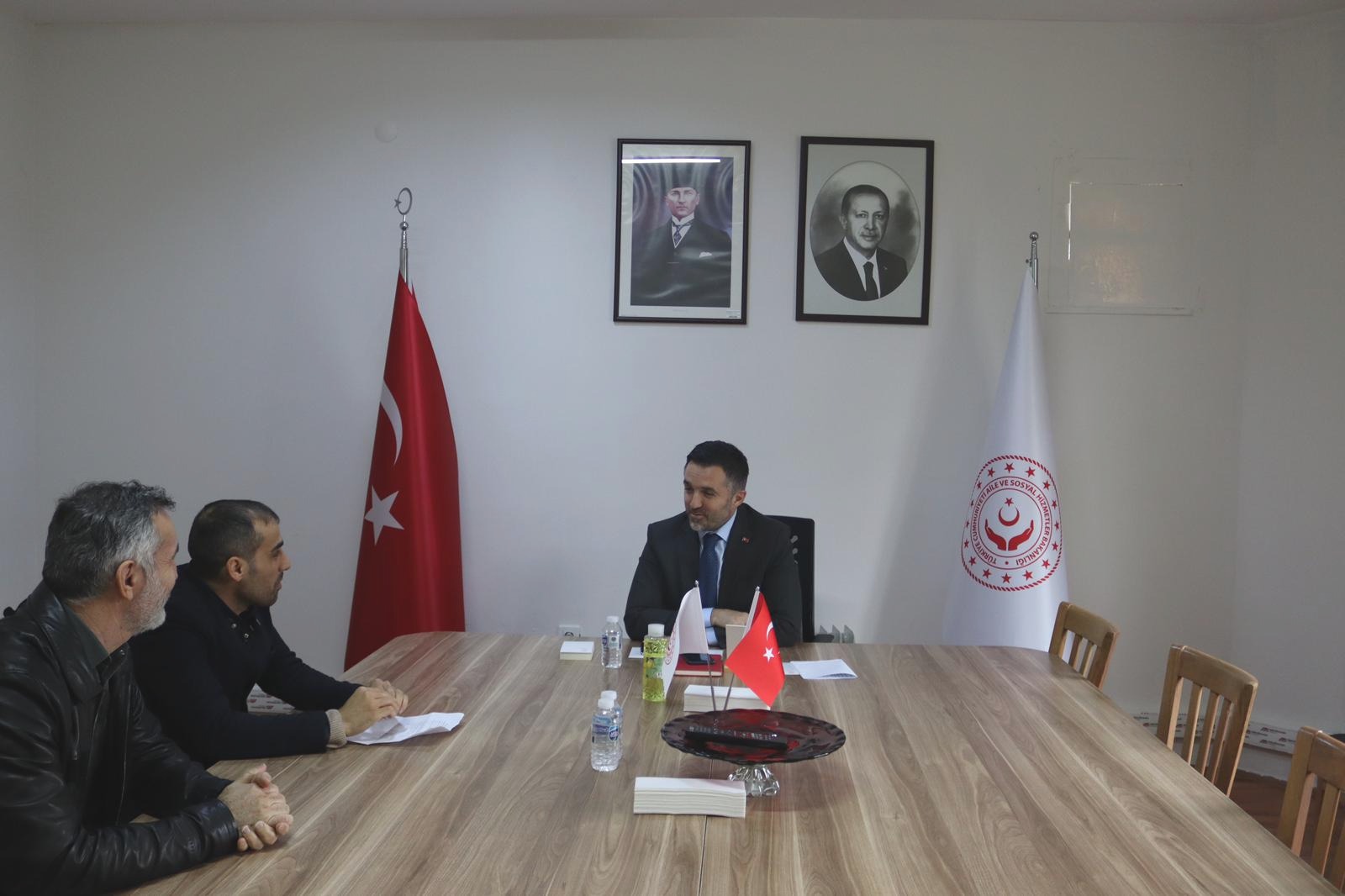 İl Müdürümüz Sn. Ömer TURAN, Personellerimizle Randevusuz Görüşmeler Gerçekleştirmeye Devam Etmektedir